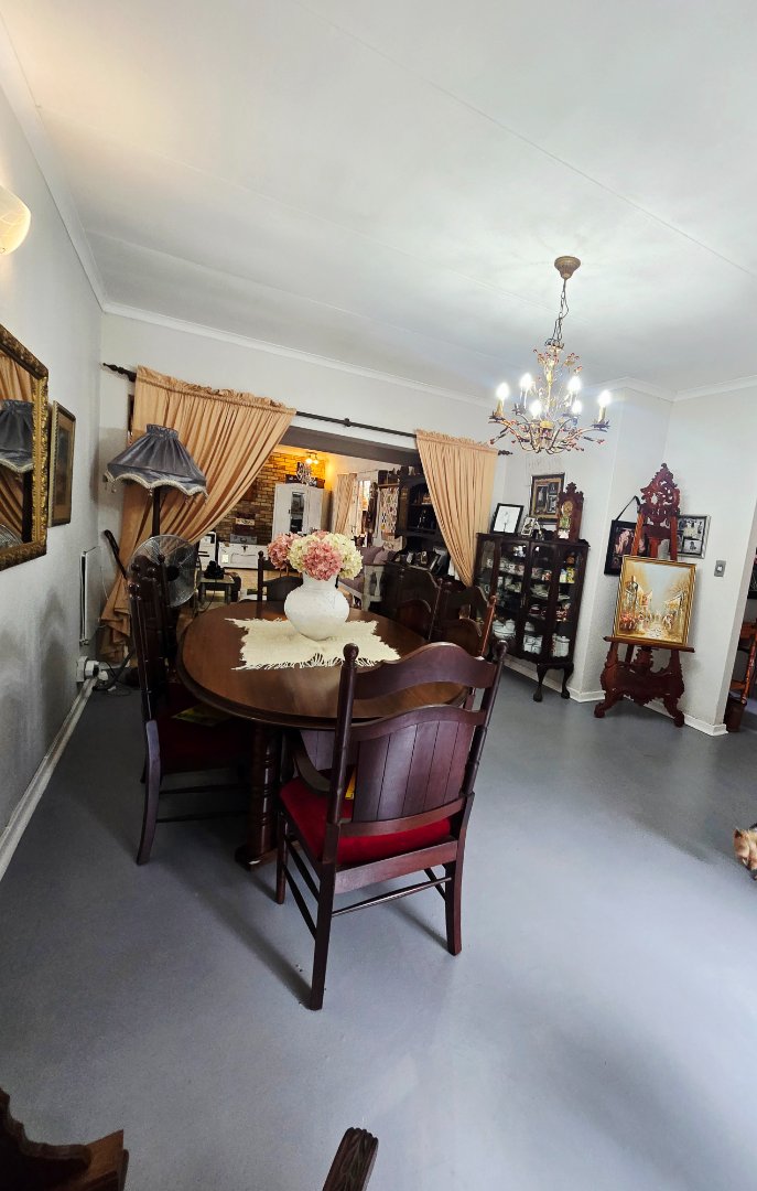 5 Bedroom Property for Sale in La Hoff North West